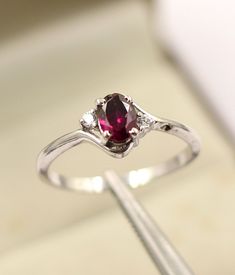 June Birthstone Ring, Rose Violette, Simple Band, Zierlicher Ring, Promise Ring Gift, Ring Moissanite, Emotional Balance, Ring Minimalist, June Birthstone