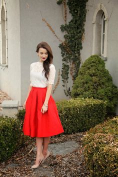 Kiss Me Darling Red Skirt Outfits, First Date Outfits, Red Flare, Valentines Day Dresses, Romantic Outfit, Red Skirt, Valentine's Day Outfit, Outfit Trends, Red Skirts