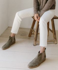 Jenni Kayne Suede Chelsea Boot Laurel Utilitarian Fashion, Jeweled Shoes, Brown Chelsea Boots, Jenni Kayne, Suede Chelsea Boots, Army Jacket, Chelsea Boot, Lace Up Boots, Boot Shoes Women