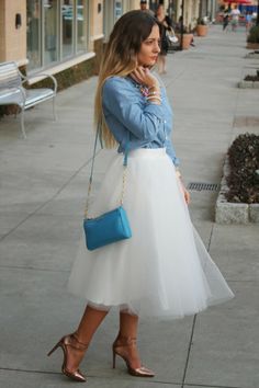 Ivory Tulle Skirt, Tea Length Tulle, Tulle Midi Skirt, Layered Tulle Skirt, Rock Outfit, Dark Outfits, Young Fashion, Chambray Shirt