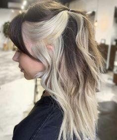 Best 30 Block Dyed Hair You'll Want to Copy Immediately. #blockdyedhair #blockdyedhairshort #blockdyedhaircurly #blockdyedhairblonde Crown Bleached Hair, Brown Hair With Blonde Money Piece And Peekaboo, Blonde Underlayer Hair, Peekaboo Hair Color Brunettes Blondes, Peekaboo Hair Styling, Narcissa Malfoy Inspired Hair, Brunette Blonde Split Dye, Under Hair Dye Blonde And Brown, Brunette And Platinum Hair