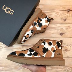 Brand New Ugg Neumel Cow Print Chukka Boot Sheepskin Lined, Shearling Lined Men’s Size 11 Western Things, 2025 Goals, Cute Uggs, Country Vibe, Western Shoes, Cute Country Outfits, Shoes Ugg