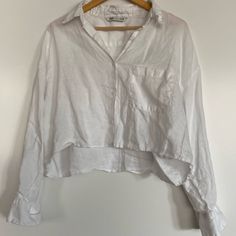 Zara Bloggers Fave Gorgeous Shirt Size L Relaxed Loose Fit With Moderate Longer Crop White Linen ( Softer Washed Effect) Worn Once And Laundered Like New Condition. Purchased Two Sizes And Keeping The Medium, I’m A Sz 4. See Photos For Details. Button Front Shirt, Zara Tops, White Linen, Button Down Shirt, Loose Fitting, Like New, Zara, Womens Tops, Women Shopping