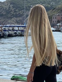 Hairstyles For All Hair Types, Light Blonde Hair, Blonde Hair Inspiration, Long Blonde, Long Blonde Hair, Hair Inspo Color, All Hair Types, Aesthetic Hair, Trendy Hairstyles