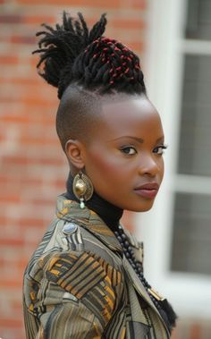 Mohawk Dreadlocks, Afro Hairstyles For Women, Undercut Braids, Side Shaved Hair, Instant Locs, Jamaica Style, Long Hair Looks