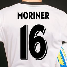 the back of a soccer player's shirt that says mornier 16