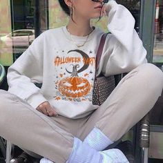 Product Name Designer pumpkin print casual sweatshirt SPU 10028029 Gender Women Style Casual Material Polyester Fiber Please Note:All dimensions are measured manually with a deviation of 1 to 3cm SIZE/CM BUST LENGTH SHOULDER S 96 69 40 M 100 70 41 L 104 71 42 XL 108 72 43 2XL 112 73 44 3XL 114 74 45 (Size conversion :2.54cm=1in) Double Hooded Sweatshirt, Jack O'lantern, Trendy Fashion Outfits, Pumpkin Print, Halloween Sale, Pumpkin Design, Halloween Sweatshirt, Halloween Women, Shop Sweatshirts