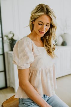 Our Cable Knit Square Neck Top is a gorgeous new top for Spring and Summer! Made with cable knit material, this soft top is a perfect blouse to dress up or down! The puff sleeves are our favorite part of this beautiful top! Avaialable in a beautiful cream tone in the following sizes for women: Small Medium Large Country Casual Outfits, Tshirt Outfit Summer, Casual Classy Outfits, Modest Boutique, Chic Outfits Classy, Basic Training, Work Fits, Europe Outfits, Perfect Blouse