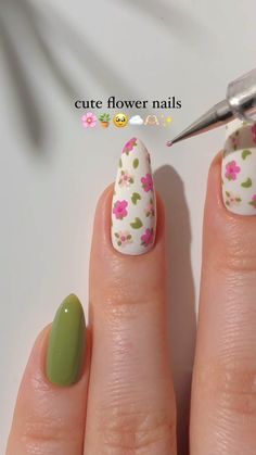 These are giving me vintage floral pattern/cottage core vibes and i’m totally here for it! <3 #coffinnails, #cutewinternails, #glitternails, #summernails, #springnailsets, #graduationnails, #maynails Summer Nails 2024, Abstract Nail, Beauty Hacks Nails, Abstract Nail Art, Vintage Nails, Lavender Nails, Simple Gel Nails, Nail Art Designs Diy, Black Liner