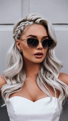 Winter Blonde Hair, Winter Blonde, Ash Blonde Hair Colour, Ash Blonde Hair, Holiday Hairstyles, Creative Hairstyles, Hairstyles For School, Blonde Hair Color, Hair Designs