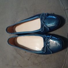 Women Size 9 Patent Leather Blue Ballerina Flats Very Soft Insole Cushion Tried On Never Worn Bow On Front Rubber Sole Casual Blue Ballet Flats, Casual Blue Slip-on Ballet Flats, Blue Ballet Flats For Spring, Blue Ballet Flats With Round Toe For Spring, Blue Round Toe Ballet Flats For Spring, Blue Closed Toe Ballet Flats For Spring, Blue Ballerina, Ballerina Flats, Flat Shoes Women