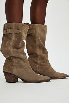 Tall Boots Outfit Fall Styles, Mid Boots Outfit, Chic Boho Outfits, Suede Boots Outfit, Slouchy Suede Boots, Free People Boots, Fall Boots Outfit, Cowgirl Style Outfits, Slouch Boots