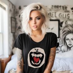 Blond Goth, Punk Goth Aesthetic, Blonde Goth, Goth Vampire, Vampire Fangs, A Punk, Trendy Hairstyle, Easy Hairstyle, Hair Brushes