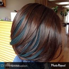 15 Gorgeous Hair Colour That Don't Require Bleaching-3 Brown And Blue Hair, Bob Hairstyles 2018, Peekaboo Hair, Teal Hair, Hair Chalk, Gorgeous Hair Color, Blue Highlights