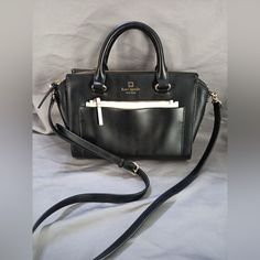 Comes With Built In Cream Colored Pocket Wallet Brand New Never Used Kate Spade Purse Crossbody And Small Handle 10inch By 7in Kate Spade Crossbody Purse, Bags Kate Spade, Purse Crossbody, Pocket Wallet, Kate Spade Purse, Kate Spade Bags, Kate Spade Bag, Black Cream, Cream Color