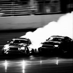 Cars Racing, Dark Grunge, White Car, Super Luxury Cars, Black And White Aesthetic, Dark Photography, Black Car, Red Aesthetic, Fast And Furious