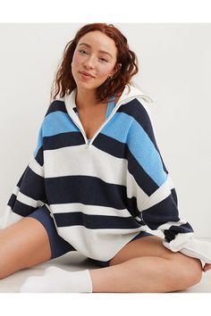 Real Good comfy sweatshirt-like fabric/Oversized quarter zip neckline with functional zipper/Side slits & high-to-low hem (we love the little deets)/Bubble sleeves you'll be obsessed with/Back & sleeve seaming deets/You'll love this acid wash Aerie Clothing, Oversized Quarter Zip, Work Appropriate Outfits, Sweaters Cropped, Cold Outfit, Modest Casual Outfits, Waffle Sweater, Oversized Sweaters, Quarter Zip Sweater