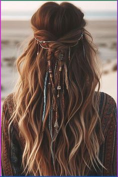 Make your prom unforgettable with these 28 chic updos for long hair. Perfect for achieving a glamorous and sophisticated look that lasts all night. 70s Hippie Hairstyles, Cute Boho Hairstyles, Hippy Hairstyles, Boho Hair Styles, Hippie Wedding Hair, Hippy Hair, Boho Hairstyles For Long Hair, Boho Chic Hair, Romantic Braid