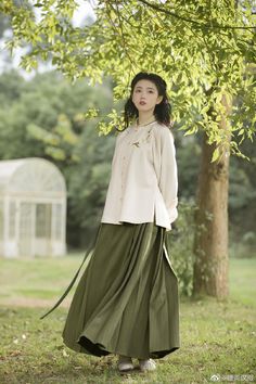 Chinese Modest Fashion, Modest Chinese Fashion, Modest Casual Outfits, Chinese Style Dress, Mode Kimono, Old Fashion Dresses, Modest Dresses Casual, Designer Dresses Casual