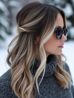 Blonde Winter Hair 2024, Winter Highlights For Light Brown Hair, Winter Blonde Highlights, Winter Hair Color Ideas For Blondes, Winter Highlights For Blondes, Low Light Hair, High And Low Lights Hair, Blonde Winter Hair