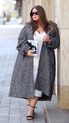 Curvy Style Inspiration, Plus Size Winter Outfits Dressy, Plus Size Body Types, Different Clothing Styles, Curvy Style Outfits, Plus Size Body Shapes, Business Casual Chic