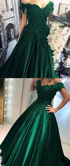 Green Gowns, Dark Green Prom Dresses, Stile Harry Potter, Off Shoulder Ball Gown, Modest Formal Dresses, Green Princess, 2023 Prom, Green Evening Dress, Purple Prom