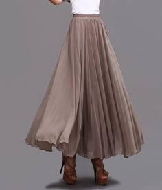 Elegant Floor-length Chiffon Skirt, Chiffon Skirt Outfit, Blue Chiffon Pleated Maxi Skirt, Non-stretch Chiffon Maxi Skirt For Summer, Wedding Skirt Outfit, Flowy High-waisted Green Maxi Skirt, Green Chiffon Skirt, Satin Skirt Outfit Summer, Summer Chiffon Maxi Skirt Non-stretch