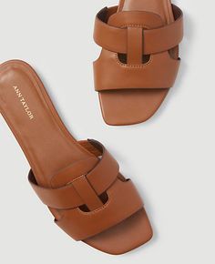 Mule Shoes Outfit, Strappy Sandals Flat, Trending Sandals, Leather Sandals Flat, Loafers Style