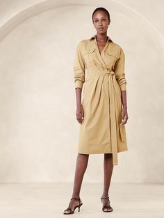 Poplin Midi Shirtdress | Banana Republic Factory Green Knit Dress, Resort Maxi Dress, Below The Knee Dresses, Leather Midi Dress, Mid Calf Dresses, Ribbed Sweater Dress, Blue And White Dress, Banana Republic Factory, Fabric Belt