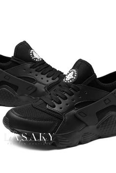 Lasaky - Premium Lightweight Running Shoes for Athletes: Designed for Couples Couples Running, Shoes For Couples, Traditional Japanese Clothing, Couple Running, Japanese Clothing, Rubber Flip Flops, Lightweight Running Shoes, Dressing Style, Casual Running Shoes