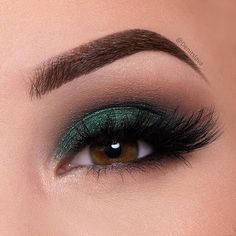 Ojos para encantar. #Greenery #Eyes #Ojos Denitslava Makeup, Makeup Verde, Makeup Geek Eyeshadow, Makeup Shades, Make Up Videos, Smoky Eyes