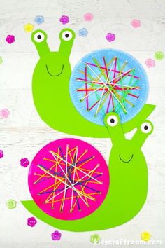 Little snail fans will love making this Threaded Snail Craft. They are super cute and easy and great for fine motor skills. Snail Template Free Printable, Snail Craft Preschool, Snail Crafts For Kids, Utah Forest, Paper Flowers Making, Plate Crafts For Kids, Math Camp, Paper Plate Art, Classroom Pets