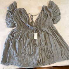 Grey Dress. Size Medium But Runs Large. Brand New Never Been Worn. Summer Mini Dress With Short Sleeves, Flowy Tunic Mini Dress For Brunch, Bohemian Short Sleeve Mini Dress For Casual Wear, Casual Bohemian Mini Dress With Short Sleeves, Spring Tunic Mini Dress For Day Out, Flowy Tunic Mini Dress For Day Out, Vici Dress, Gray Dress, Colorful Dresses