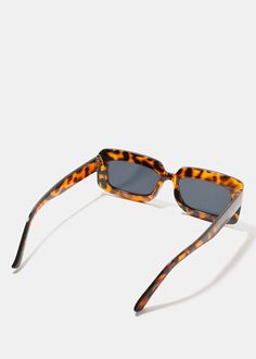 Get your hands on this stylish pair of sunglasses! The perfect pair that you can style with any of your favorite summer fits! Durable Non-prescription Easy to style *Limit 2 per customer. Retro Sunglasses, Summer Fits, Cheetah Print, Perfect Pair, Hands On, Sunglasses