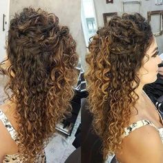 Curly Hair Inspiration, Penteado Cabelo Curto, Curly Hair With Bangs, Wedding Hair And Makeup, Long Curly Hair, Curly Girl, Natural Curls