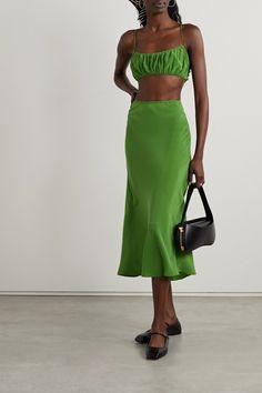 High Rise Skirt, Skirt And Top Set, Clothing Care, Green Silk, Green Skirt, Silk Crepe, Cropped Top, Silk Top, Daily Outfits