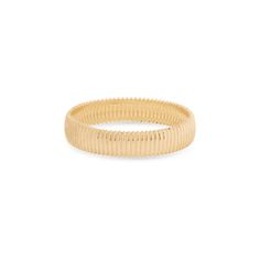 Stone and Strand 10K Yellow Gold Bold Pleated Cigar Band Front Image Band Ring Designs, Classic Wedding Band, Ring Ideas, Style Classic, Everyday Jewelry, Gold Style, Solid Yellow, Cigars, Timeless Pieces