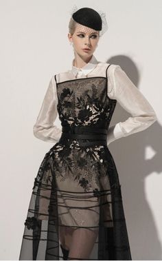 Black And White Dress, Lace Midi, Lace Midi Dress, Mode Inspiration, Couture Fashion, Look Fashion, Classy Outfits, Pretty Dresses, Runway Fashion