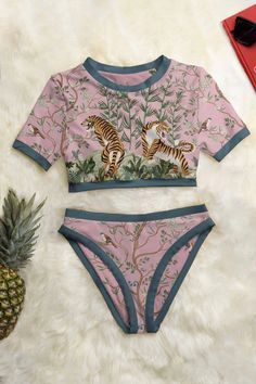 Mode Hippie, Quoi Porter, Hot Lingerie, בר מצווה, Blossom Print, Two Piece Swimsuit, Womens Bathing Suits, The Tiger