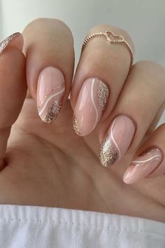 Ongles Rose Pastel, Gold Acrylic Nails, Subtle Nails, Rose Gold Nails, Rose Nails, Cute Gel Nails, Short Acrylic Nails Designs