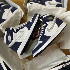 Jordan 1s, Hummel Sneaker, Nike Jordan, Vans Sneaker, Sneakers Fashion, Nike, Cute Outfits, Sneakers