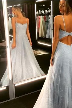 Still wondering where to buy 2021 prom dresses? Ballbella provides you 50+ colors mix & match a-line sexy prom dress online, free shipping worldwide. Prom Dresses Trendy, Formal Dresses Graduation, Prom Dress Inspo, Prom 2020, Prom Dress Ideas, Floor Length Prom Dresses, Long Evening Gowns, Dress Tulle, Custom Size Dresses