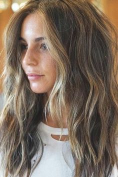 Haircuts Layered, Long Length Hair, Wavy Haircuts, Haircuts For Wavy Hair, Midlength Haircuts, Hair Color And Cut, Haircut For Thick Hair, Mid Length Hair