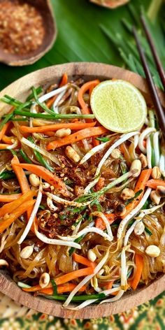 This recipe will show you how to make the best vegetarian pad thai at home! With rice noodles, tofu, and a homemade sauce, it’s a quick and easy way to enjoy a healthy dinner. Follow the step-by-step image instructions for a delicious, no-meat dish that’s packed with vibrant flavors and perfect for any occasion.