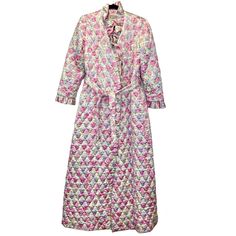 Vintage Keyloun Floral Quilted Housecoat Absolutely Stunning 1960/70s Quilted Robe Maxi/ Full Length, 55” Long Featuring Ruffle Collar, Tie Waist And Side Pockets Fully Lined With Inside Tie For Extra Coverage Size Small Smoke-Free Home Message Me Any Questions! Pink Long Robe For Spring, Long Pink Robe For Spring, Pink Feminine Robe For Spring, Vintage House Robes, Fitted Pink Robe For Daywear, Pink Feminine Spring Robe, Vintage Long Robe For Daywear, Housecoats For Women Vintage, Vintage Spring Robe For Home