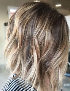 Balayage For Short Hair Blonde, Bayalage Lob, Bronde Balayage Bob, Bayalage Bob, Short Fall Hair, Bayalage Color, Bronde Lob, Bronde Bob, Balayage Lob