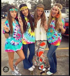 Hippies For Halloween, Throwback Homecoming Outfits, Girls Decade Day Outfit, Decade Day Outfits For School 70s, 70 Dress Up Day At School, Decade Day Dress Up Ideas, Throwback Costumes Spirit Week