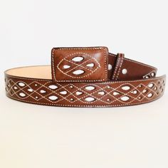 Cinto vaquero de Piel doble capa /100 % Leather belt double layer Ancho (wide): 2 inches Orificios (Holes): 6 Size available: Belt for jeans size 30 Belt for jeans size 32 Belt for jeans size 34 Belt for jeans size 36 Belt for jeans size 38 Western Belt Buckles For Rodeo, Brown Concho Belt Buckles For Rodeo, Western Concho Belts For Ranch, Embroidered Leather Belt For Western-themed Events, Leather Embroidered Belt For Western-themed Events, Leather Belt With Embroidery For Western-themed Events, Western Hand Tooled Belt Buckles For Rodeo, Western Style Belts For Rodeo, Brown Hand Tooled Belt Buckles For Rodeo