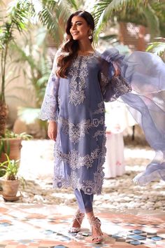 Sunnia Manahil, Rakhi 2023, Ideas For Boutique, After Wedding Dress, Suno Chanda, Simple Kurta, Organza Shirt, Lace Dress Design, Latest Bridal Dresses