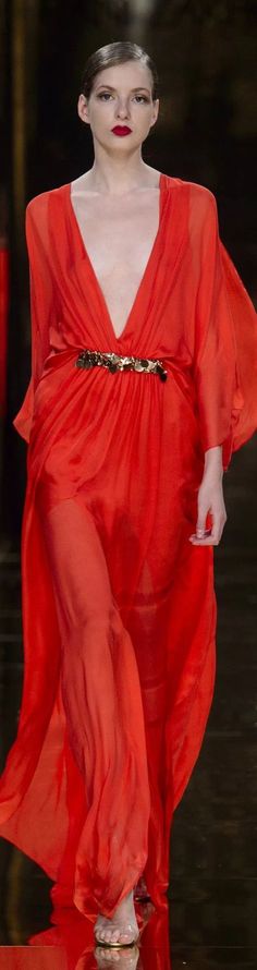 Spring Couture, Romantic Dress, Red Outfit, Fashion 2018, Red Carpet Fashion, Evening Dresses Prom, Party Dresses For Women, Evening Wear, Lady In Red